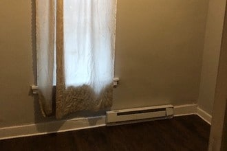 2255 N Uber St, Unit 1 first floor in Philadelphia, PA - Foto de edificio - Building Photo