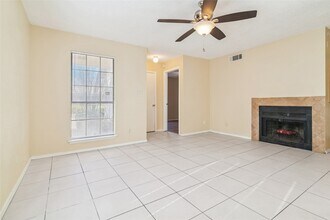 2111 E Belt Line Rd, Unit 132C in Richardson, TX - Foto de edificio - Building Photo