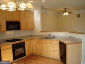 11445 Fogarty Ct in Fairfax, VA - Building Photo - Building Photo