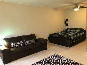 801 N Pitt St, Unit 303 in Alexandria, VA - Building Photo - Building Photo