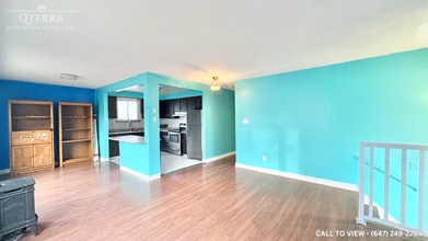 104 Capreol Crt in Oshawa, ON - Building Photo - Building Photo