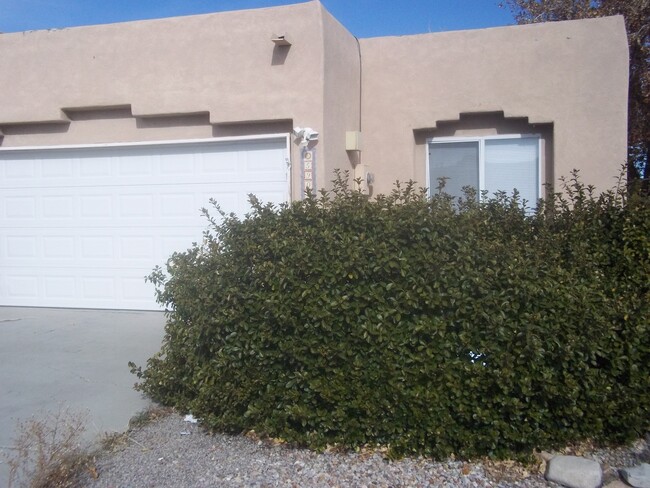 property at 5901 Camino de la Luna NW
