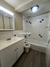 376 Harvard St, Unit 3 in Cambridge, MA - Building Photo - Building Photo