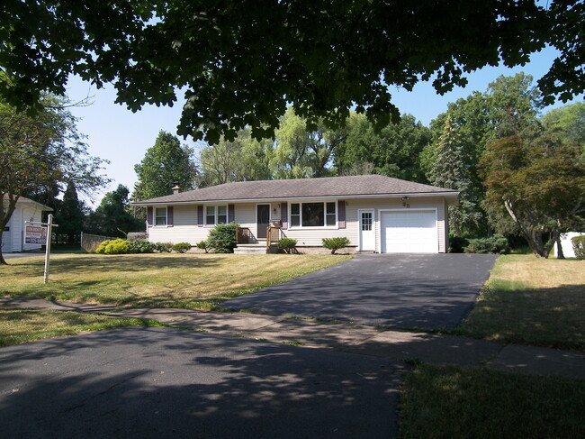 property at 25 Abby Ln
