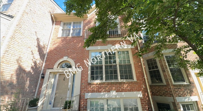property at 2105 Kings Garden Way