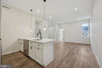 105 N 63rd St-Unit -3 in Philadelphia, PA - Building Photo - Building Photo