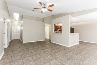 8338 Lakemont Dr in Jacksonville, FL - Building Photo - Building Photo