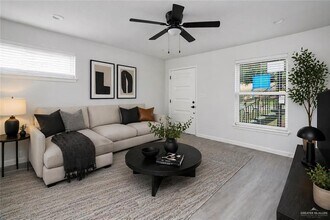 23 Shasta Ave in McAllen, TX - Building Photo - Building Photo