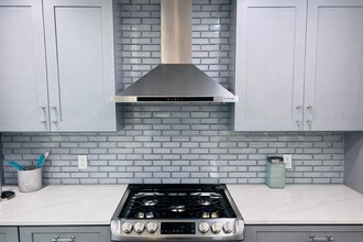 2124 Zelda Dr NE in Atlanta, GA - Building Photo - Building Photo