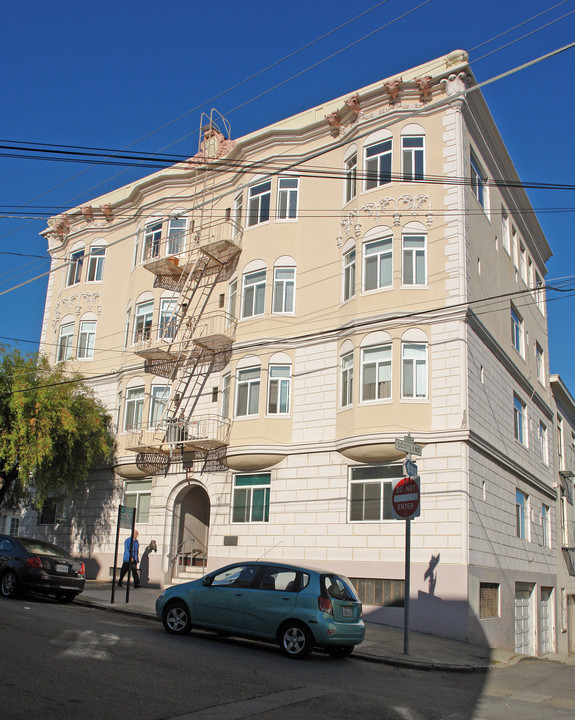 St. Ann's Apartments in San Francisco, CA - Building Photo