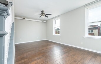 1424 W Girard Ave, Unit B in Philadelphia, PA - Building Photo - Building Photo