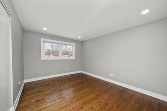 11201 Deerpath Ln in Palos Hills, IL - Building Photo - Building Photo