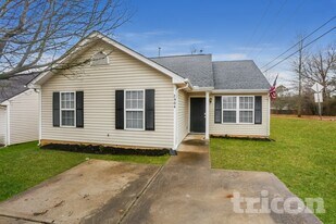 2904 Westwinds Ct in Charlotte, NC - Building Photo