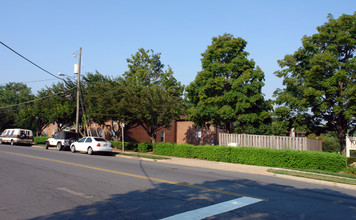 Yorkville Cooperative in Fairfax, VA - Building Photo - Building Photo