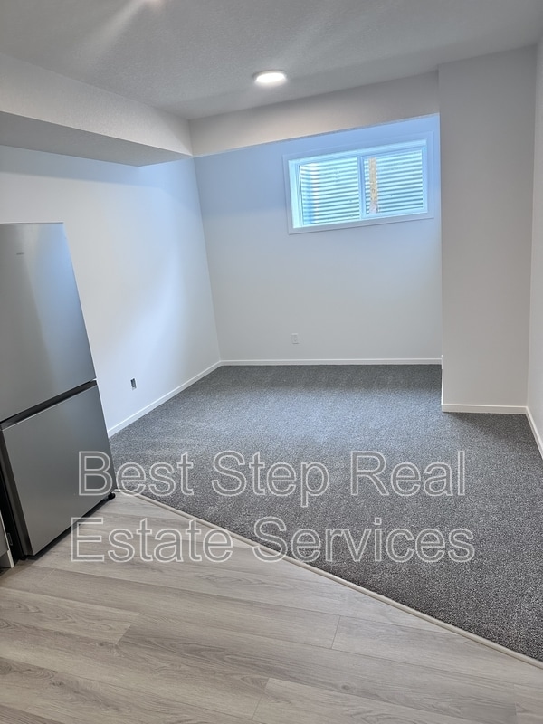 property at 7737-174A 174A Ave NW
