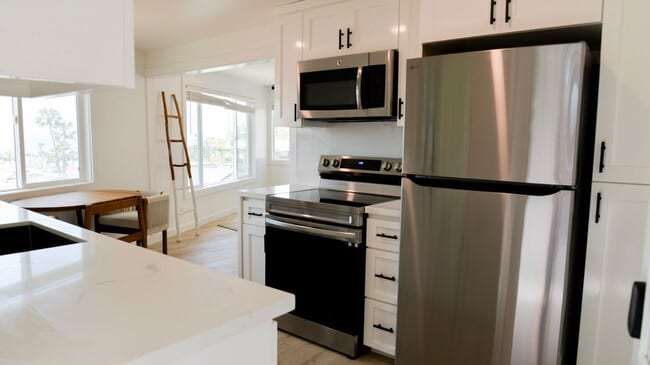 115 Capistrano Ln in San Clemente, CA - Building Photo - Building Photo