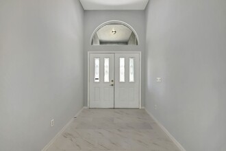 2704 SE Eagle Dr in Port St. Lucie, FL - Building Photo - Building Photo
