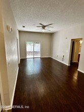 6788 Manotak Oaks Dr in Jacksonville, FL - Building Photo - Building Photo