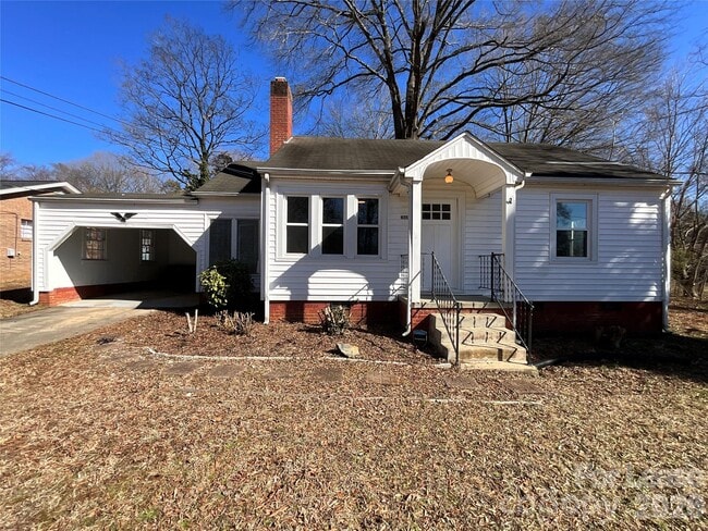 property at 611 Hoover Dr