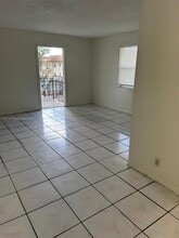 4780 NW 24th Ct in Lauderdale Lakes, FL - Building Photo - Building Photo