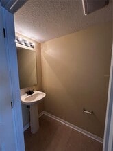 6961 Hawthorne Trace Ln in Riverview, FL - Building Photo - Building Photo