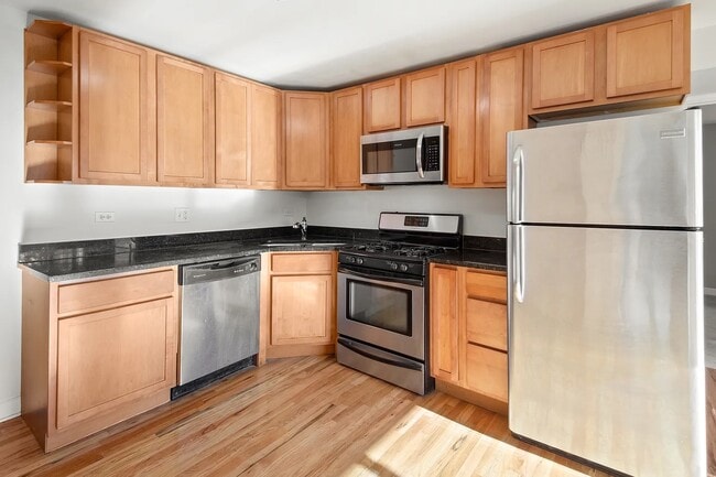 6424 N Ridge Blvd in Chicago, IL - Building Photo - Building Photo