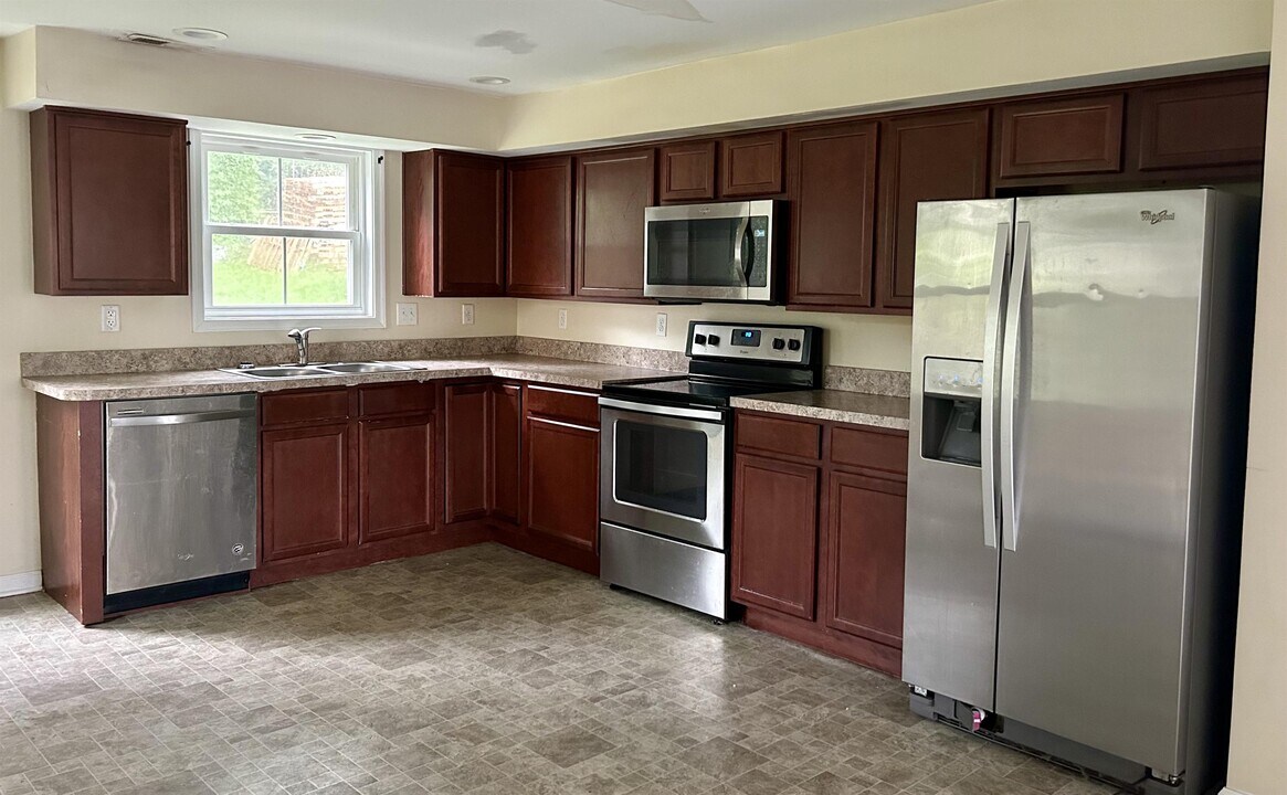 615 S Kent St in Winchester, VA - Building Photo