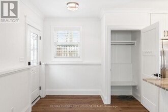 25 Cherry St in St Catharines, ON - Building Photo - Building Photo