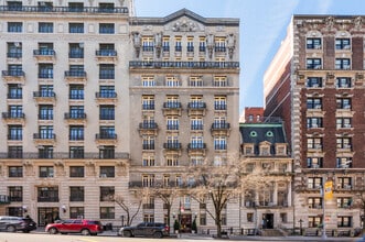 610 W 116th St in New York, NY - Foto de edificio - Building Photo