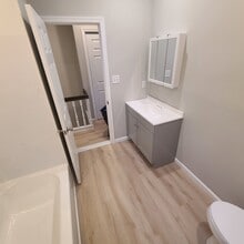 1331 Narragansett St in Philadelphia, PA - Foto de edificio - Building Photo