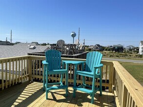 56821 North Carolina Hwy 12 in Hatteras, NC - Building Photo - Building Photo