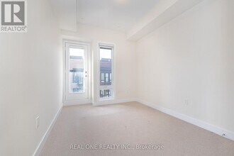 28 Credit Ln in Richmond Hill, ON - Building Photo - Building Photo