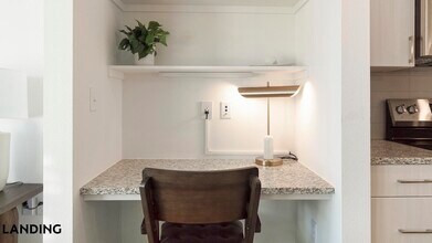 10670 Jake Jabs Blvd in Longmont, CO - Foto de edificio - Building Photo