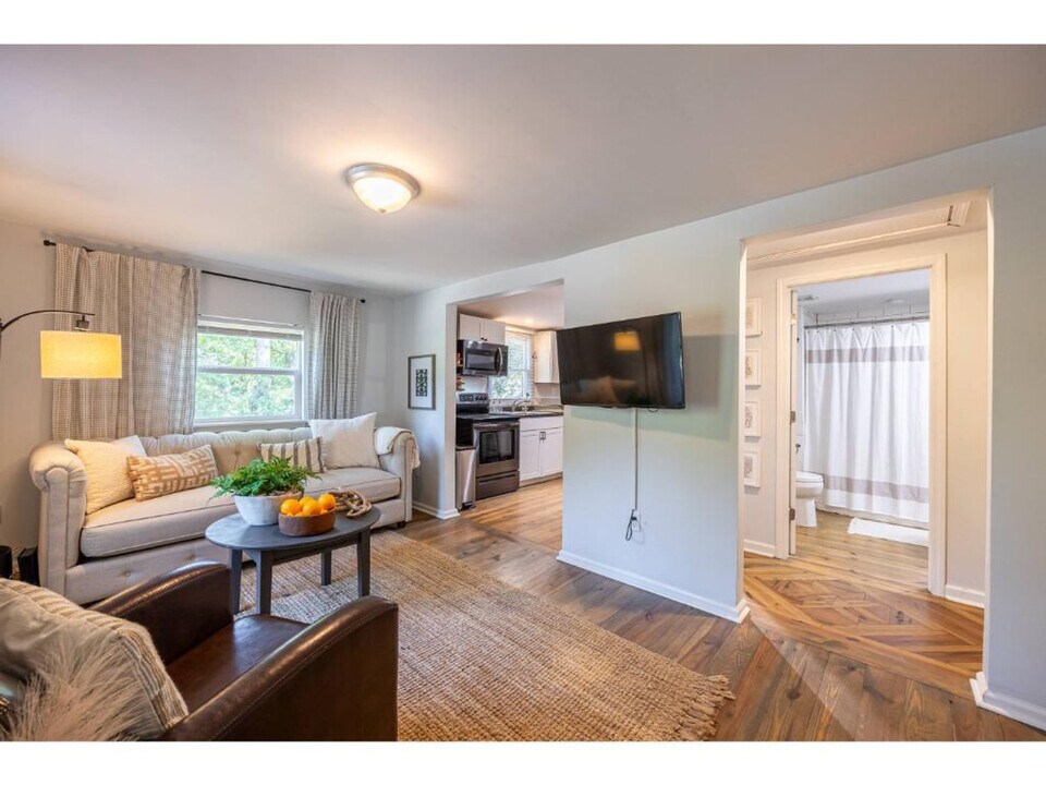 145 Griffeth St in Athens, GA - Building Photo