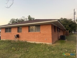 3402 Rosewood Dr in Temple, TX - Foto de edificio - Building Photo