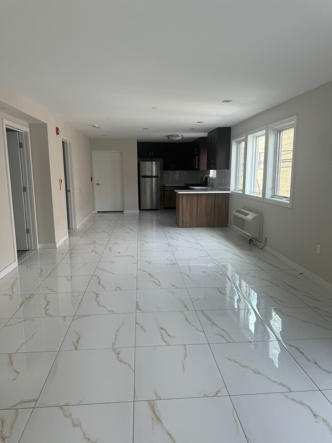 524 56th St, Unit 3