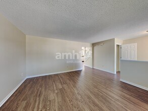 143 E Pine Ridge Dr in Westfield, IN - Building Photo - Building Photo