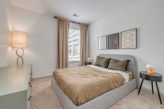 Oxlley in Edmond, OK - Building Photo - Interior Photo