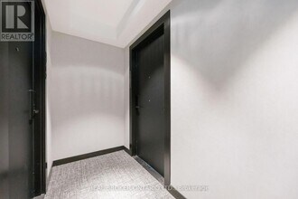 88 Queen St E in Toronto, ON - Building Photo - Building Photo