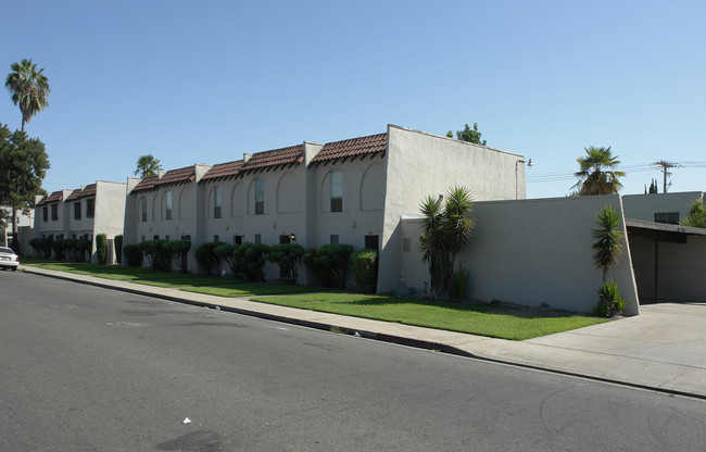 Monte Vista Townhouse in Turlock, CA - Building Photo - Building Photo