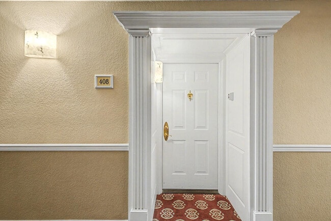 4200 N Miller Rd in Scottsdale, AZ - Foto de edificio - Building Photo