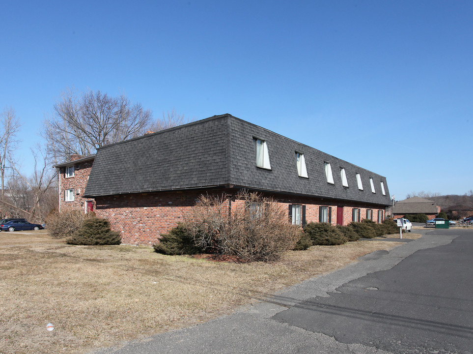 Preston Terrace in Waterbury, CT - Building Photo