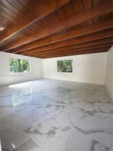 443 NW 23rd Pl in Miami, FL - Building Photo - Building Photo