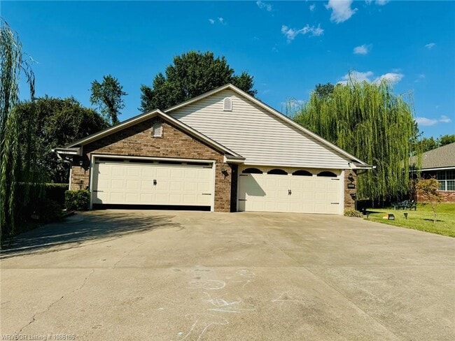 property at 5603 Whitney Cir