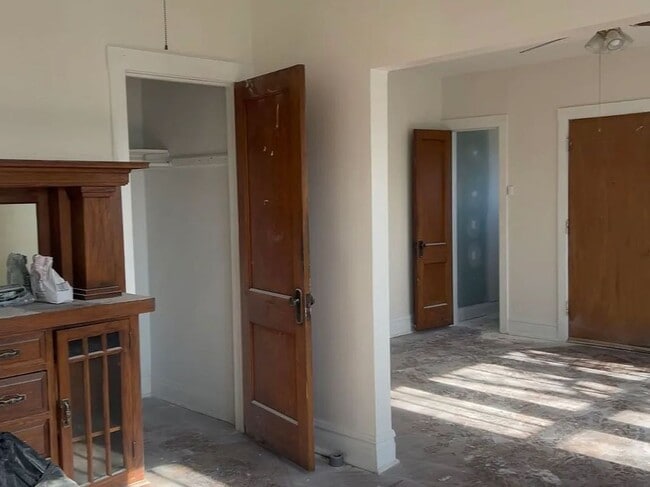 4832 W Montrose Ave in Chicago, IL - Building Photo - Building Photo