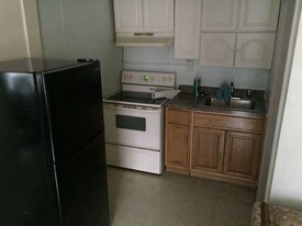 33 Fremont Ave in Seaside Heights, NJ - Building Photo