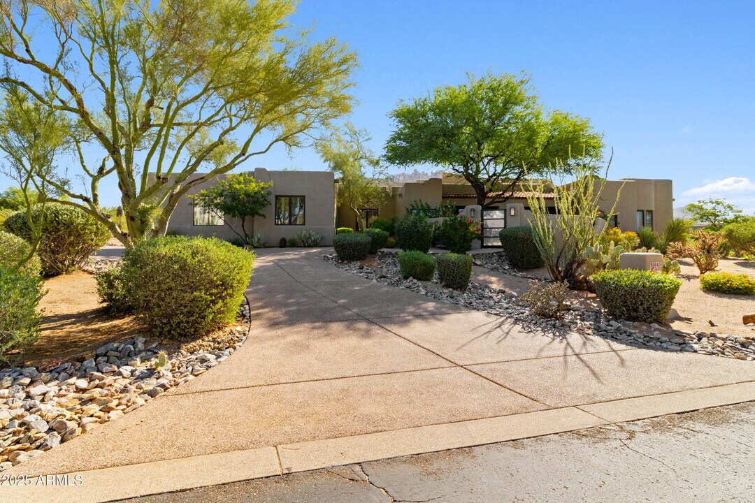 26049 N 104th Pl in Scottsdale, AZ - Building Photo