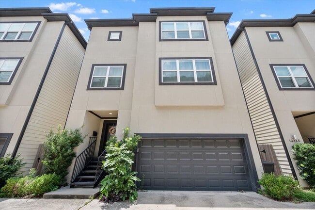 property at 1333 W 22nd St