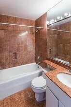 300 E 62nd St in New York, NY - Building Photo - Building Photo