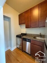 1154 N Dearborn St, Unit 311 in Chicago, IL - Building Photo - Building Photo